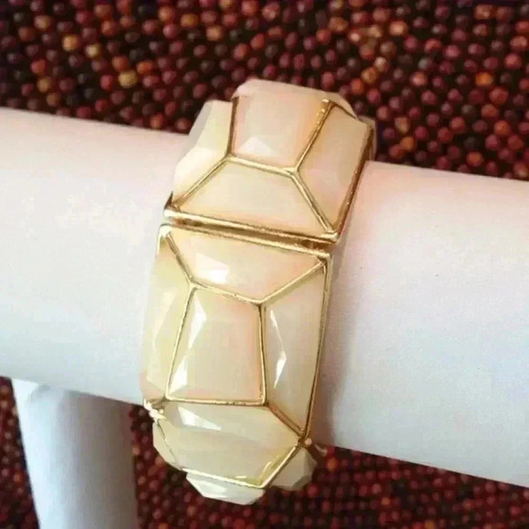 NEW***Crystal Stretch Bracelet - Ivory - Picture 2 of 2